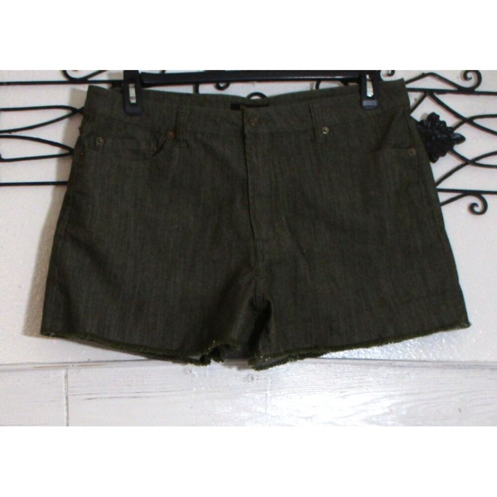 Frye Women's Size 16 Westerncore Cheeky Denim Shorts Olive Green Frayed Stretch